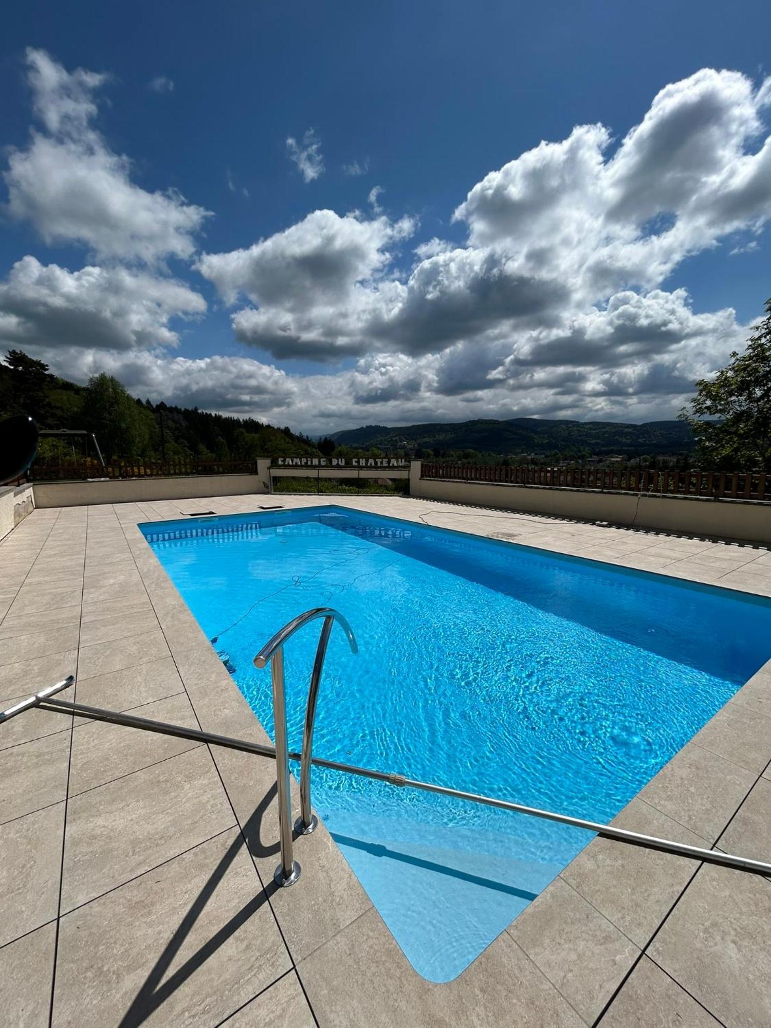Camping Du Chateau Granges-sur-Vologne Экстерьер фото