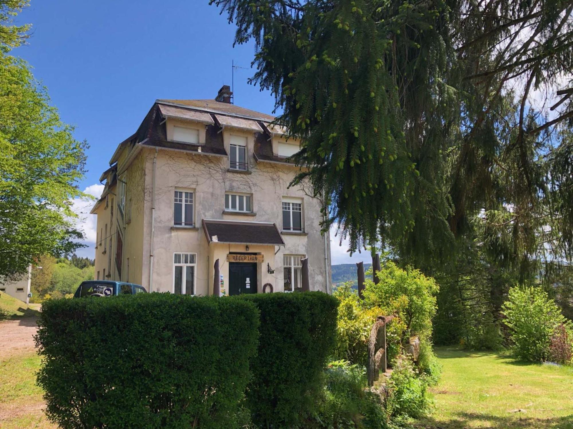 Camping Du Chateau Granges-sur-Vologne Экстерьер фото
