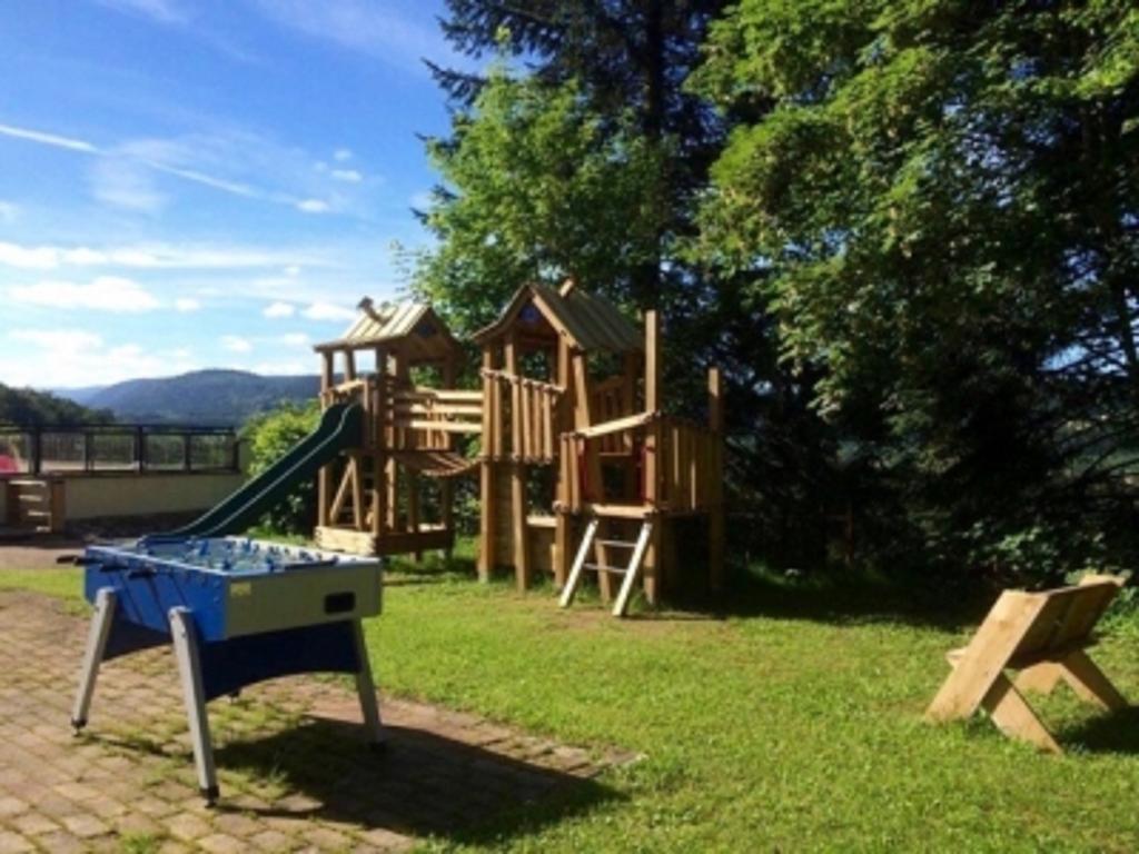 Camping Du Chateau Granges-sur-Vologne Экстерьер фото